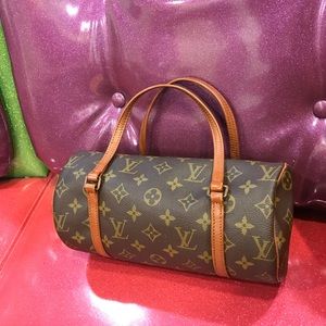 Additional pics of Papillion!